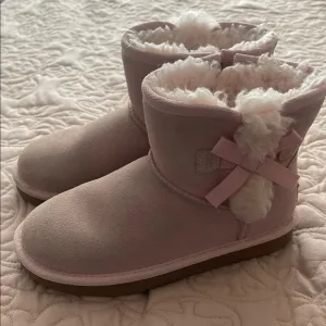 Koolaburra Pink Suede Boots with Fur