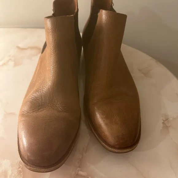 Kork-Ease Chelsea Bootie - Brown Leather EUC , Size 9