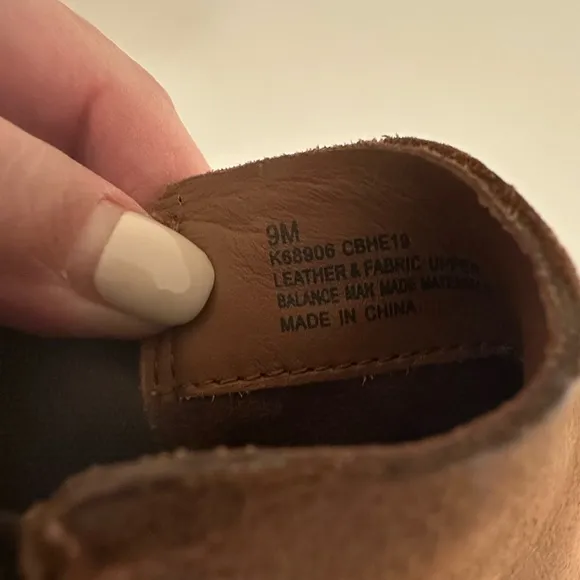 Kork-Ease Chelsea Bootie - Brown Leather EUC , Size 9