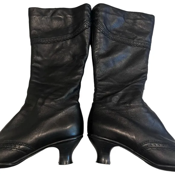 La Canadienne Tahra Waterproof Leather Kitten Heel Tall Boots, Sz 9.5