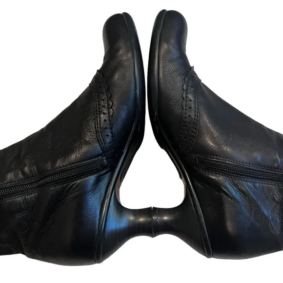 La Canadienne Tahra Waterproof Leather Kitten Heel Tall Boots, Sz 9.5