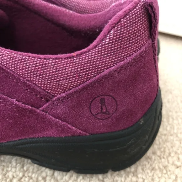 Lands End Women's All Weather Insulated Purple Suede Zip Comfort Shoes Size 7.5B