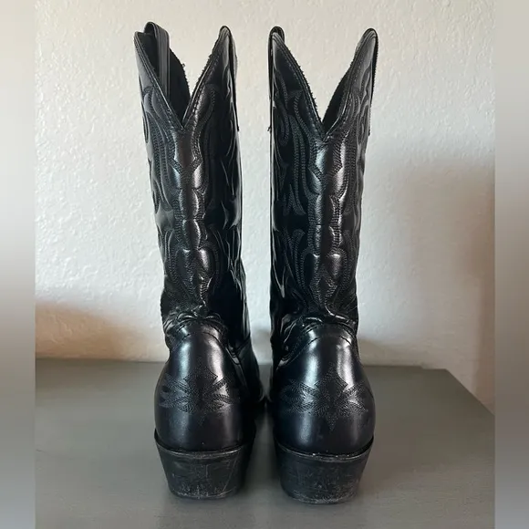 Laredo Men’s Hawk Leather Cowboy Boots