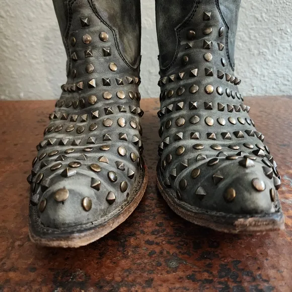 Liberty Black Low Boot with Zipper &amp; Black Studs Moto Biker Cowgirl Grunge