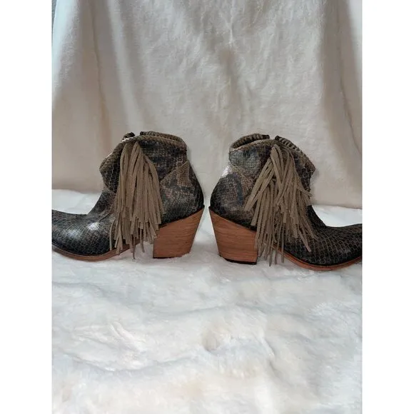 Liberty Black Python Verde Fringe Bootie - Size 9 - Western Boho Ankle‎ Boots