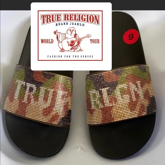 Limited Edition⭐️⭐️True religion limited Edition size 6 camo flip-flops