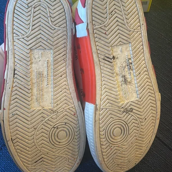 Little Girls OFF WHITE sneakers size 31