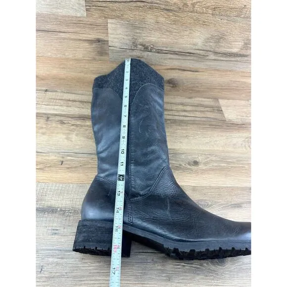 L.L. Bean Women’s Deerfield Leather/Wool Boots size 11