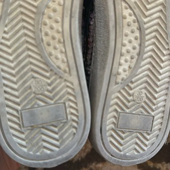 Lola &amp; The Boys Flippy Sequin Embellished Sneakers Size 30 (12)