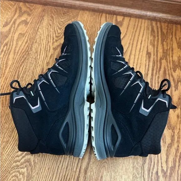 Lowa Innox Evo GTX QC Hiking Boots Womens 10