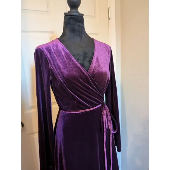 Lulu's Aubergine Velvet Textured Long Sleeve Maxi Wrap Dress (Small/Medium)