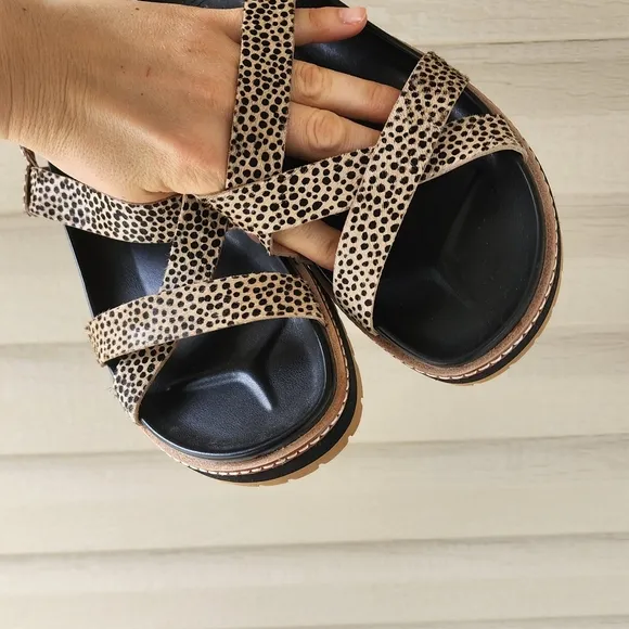 Madewell The Aubrey sandals in spotted calf hair size 8