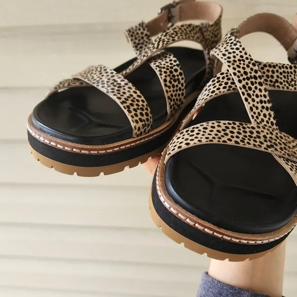 Madewell The Aubrey sandals in spotted calf hair size 8