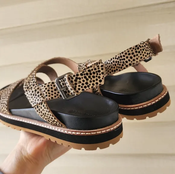 Madewell The Aubrey sandals in spotted calf hair size 8