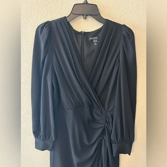 Maggy London Women's Long Sleeve Catalina Crepe Dress Holiday Size 12 Black NWOT