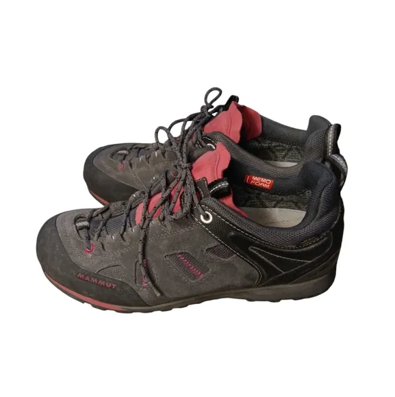 😜MAMMUT AYAKO LOW GORTEX WOMEN'S 9.5 HIKING ATHLETIC SHOES.