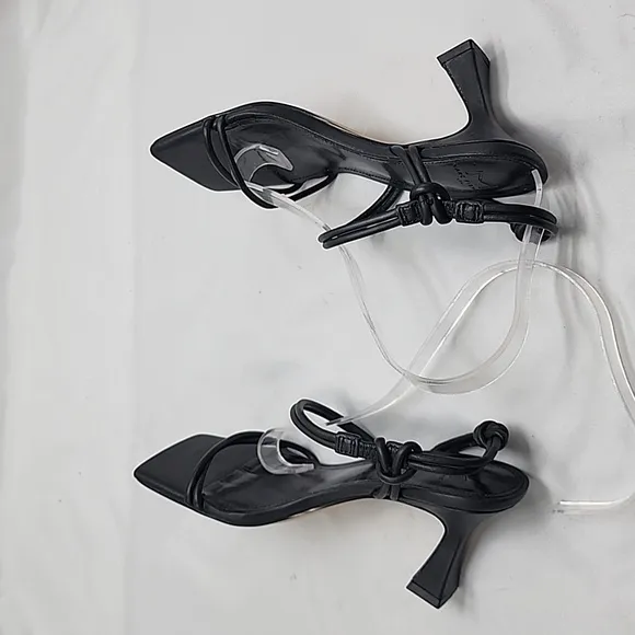 🔥MARC FISHER🔥PADDED CALINDA BLACK ANKLE STRAP HEELED SANDALS WOMENS 5 NWOB