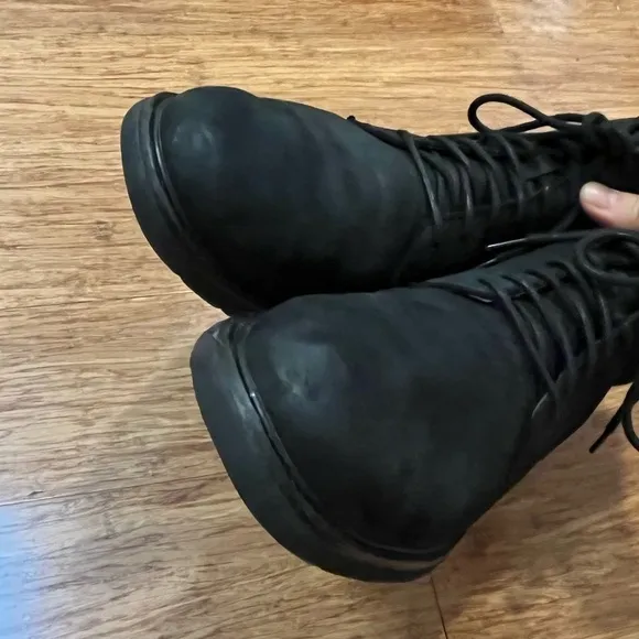 Mark Nason Los Angeles black leather lace-up side zipper boots. Size Men's 10.5