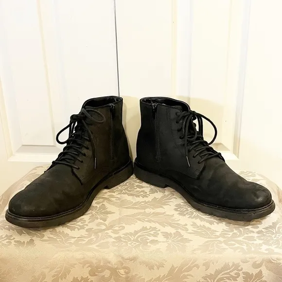 Mark Nason Los Angeles black leather lace-up side zipper boots. Size Men's 10.5