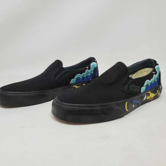 Men's 3.5 / Women's 5 Vans Desert Embellish black classic slip on skate shoes