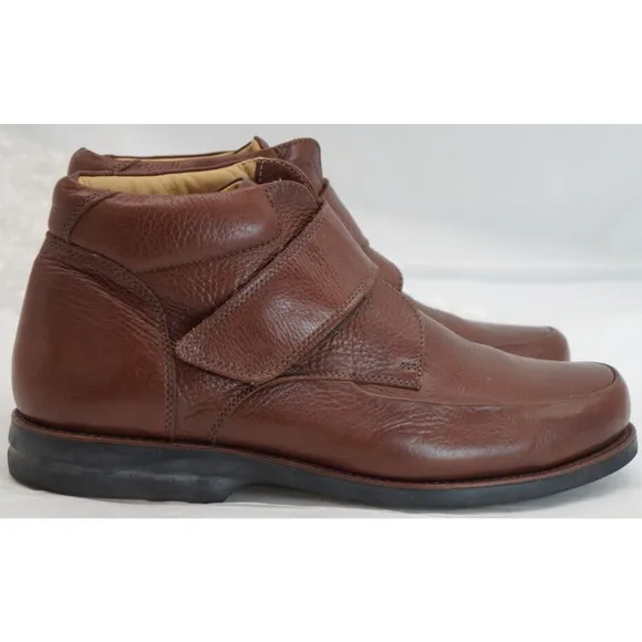 Mens Anatomic &amp; Co Strap closure ankle boots size US 10 EU 43