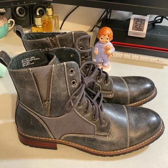 Mens Ankle Boots, Combat, Lace Up Ferro Aldo, Size 10.5