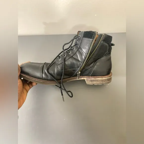 Mens Florsheim Boots,Lodge Cap Toe Lace-Up Boot Black Size 12.excellent Conditio