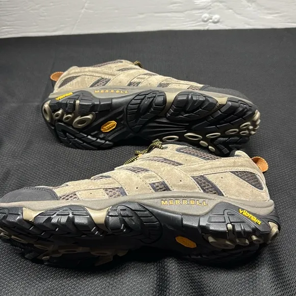 mens merrell sz 11 Moab 3 hiking shoes new