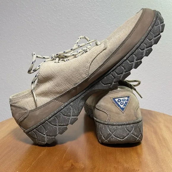MENS Nike ACG Zion Low Hiking Shoes Sneakers Beige Canvas Vintage Size 12 RARE!