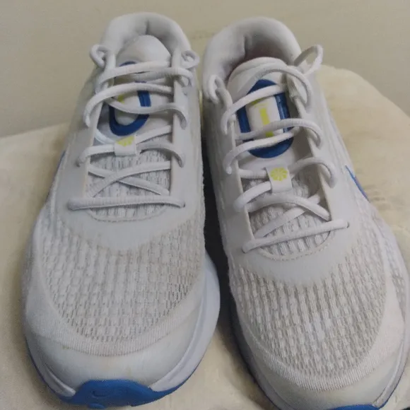 Mens Nike HJ9290-085 Gray and Blue Athletic Shoes Size 9.3