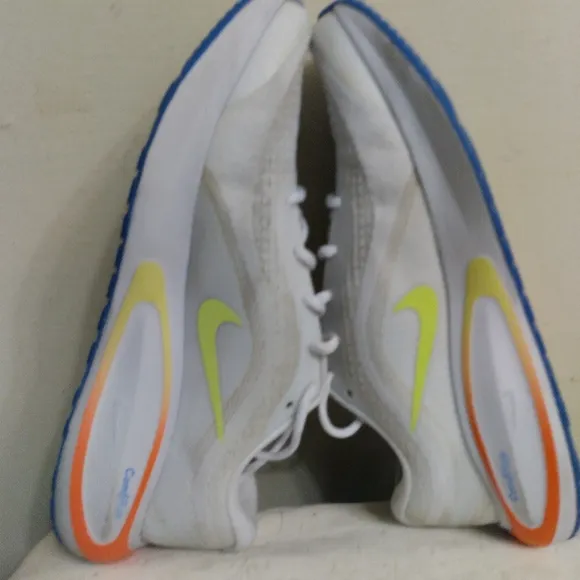 Mens Nike HJ9290-085 Gray and Blue Athletic Shoes Size 9.3