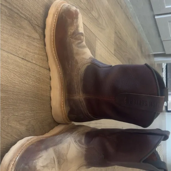Mens Red Wing Steel Toe Work Boots size 9 wide ( Irish setters )