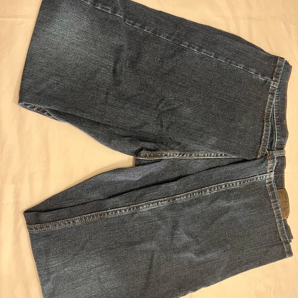 Men’s Relaxed boot fit wrangler jeans
