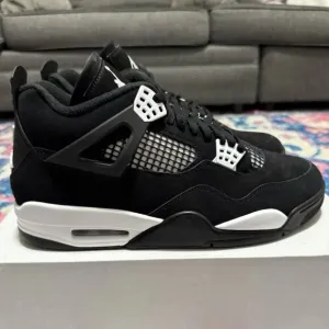 Men's Size 11 Air Jordan 4 Retro White Thunder FQ8138-001