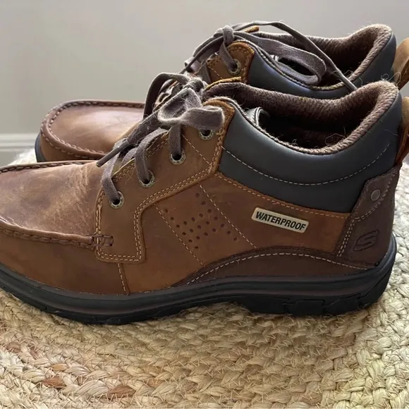 Men’s Skechers Boots Shoe  Chukka Leather Waterproof Boots Sz 8 no box