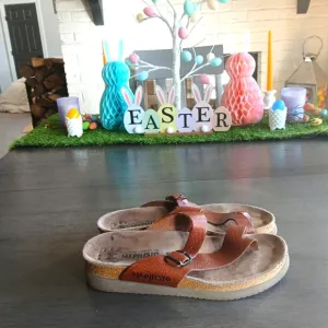 Mephisto Womans Size 10 Brown Sandals