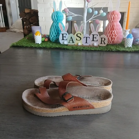 Mephisto Womans Size 10 Brown Sandals