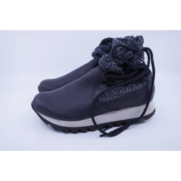 Merrell Alpine Womens Size 7M Black Pull-On Knit Ankle Boot Black EUC