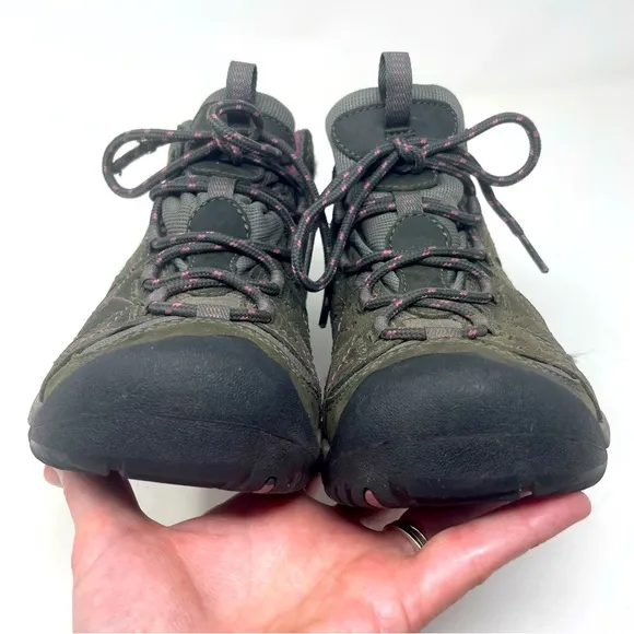 Merrell Mid-Rise Leather Hiking Boots – Gray &amp; Pink – Size 6.5 / EU 37
