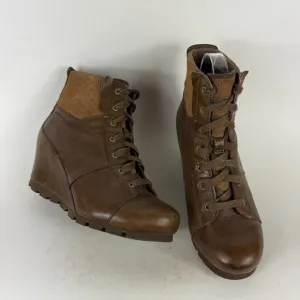 Merrell Wedgetarian Lexi Boot Women 8.5 Brown Leather Wedge Heel Lace-Up Mid Top