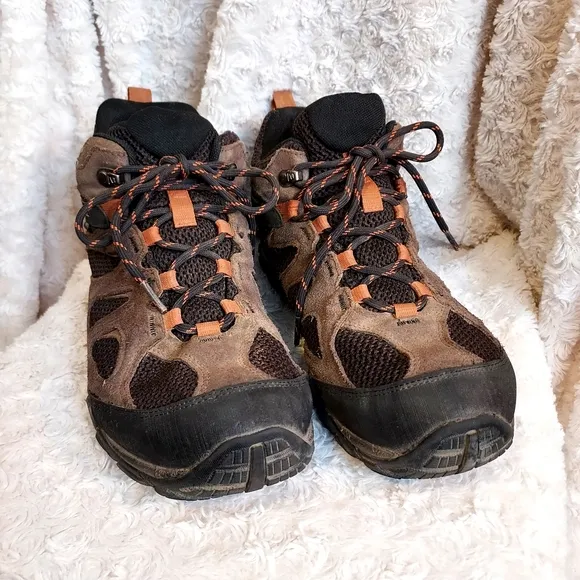 Merrell Yakota Brown Mid Trail Waterproof Boot Mens 9.5 Women 11
