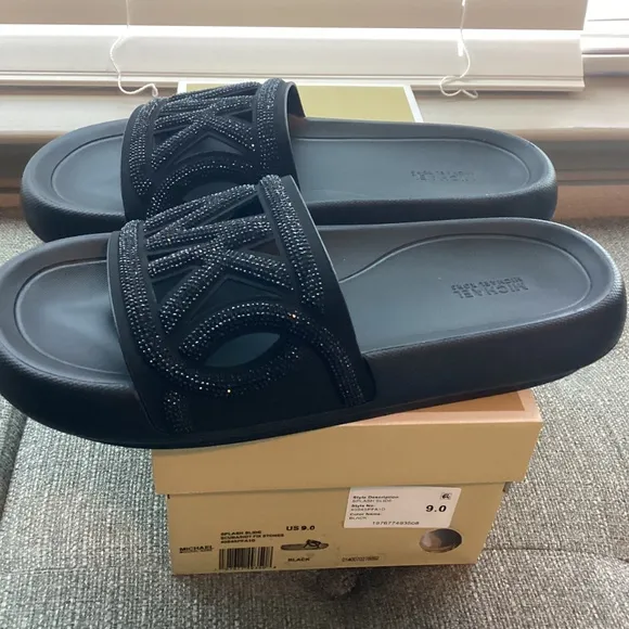 Michael Kors MICHAEL MMK Splash Slide Sandals, size 9