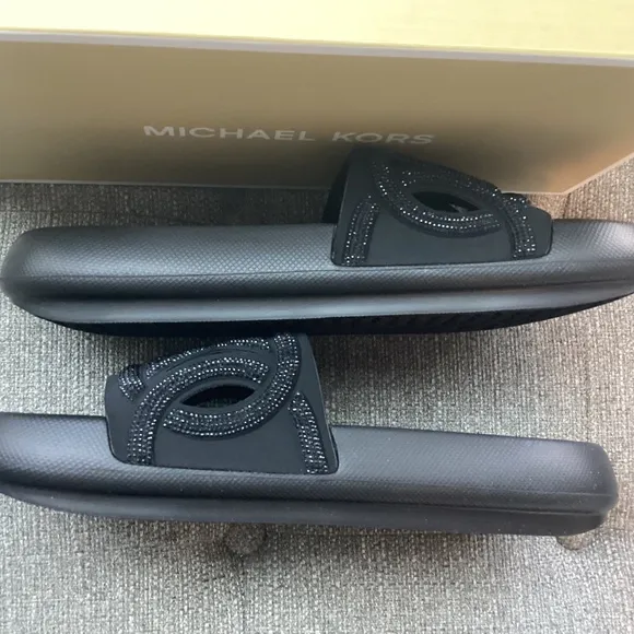 Michael Kors MICHAEL MMK Splash Slide Sandals, size 9