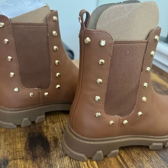 Michael Kors Ridley Astor Stud Leather Boot-Size 7.5 NIB
