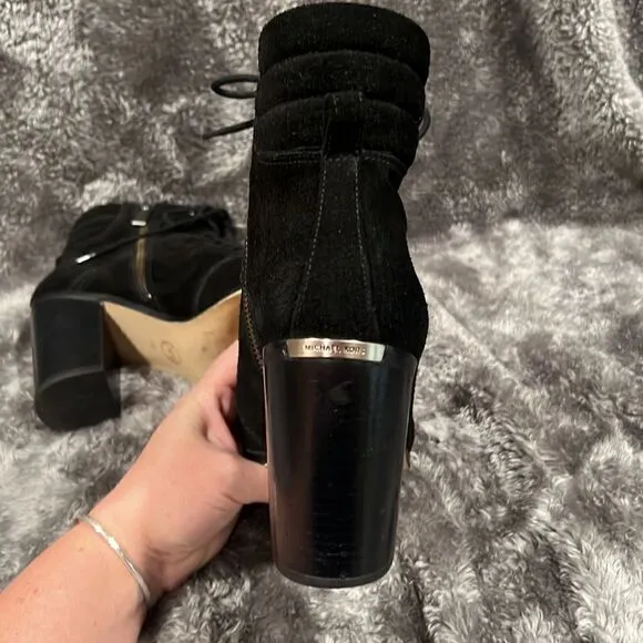 Michael Kors Black Thatcher Womens Lace-Up Suede Ankle Combat Boots Size 8M