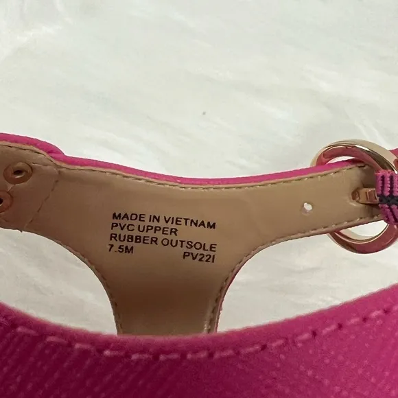 MICHAEL Michael Kors MK Plate Leather Thong Sandal In Magenta Size 7.5 NW