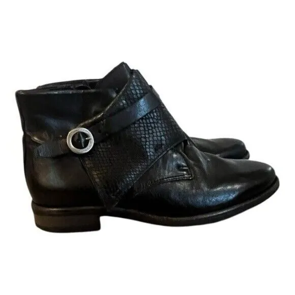 Miz Mooz / Black Talbot Leather Ankle Boots Size 41 US 10 Moto Women's