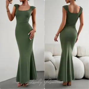 Modern Cap Sleeve Scoop Neck Maxi Dress