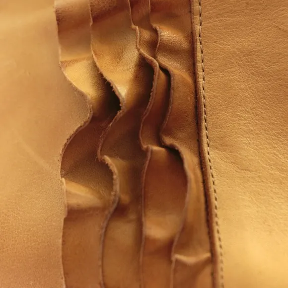 MTNG Mala Vita Tan Leather Ruffle Ankle Boots Womens 39 EU / 8.5M Spain Western