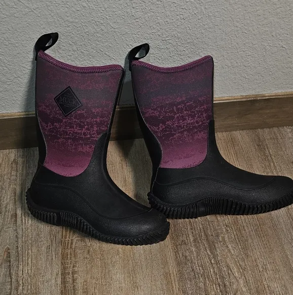 Muck Boots Kids 3 Black and Purple Print Boots